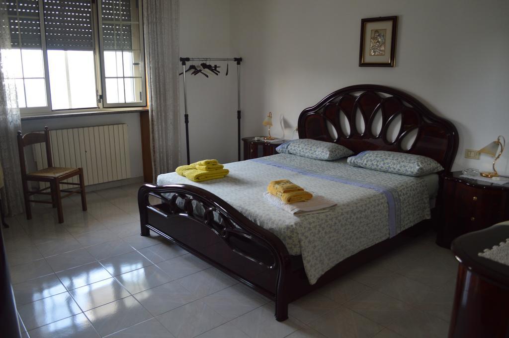 B&B Le Rose Vignacastrisi Bilik gambar