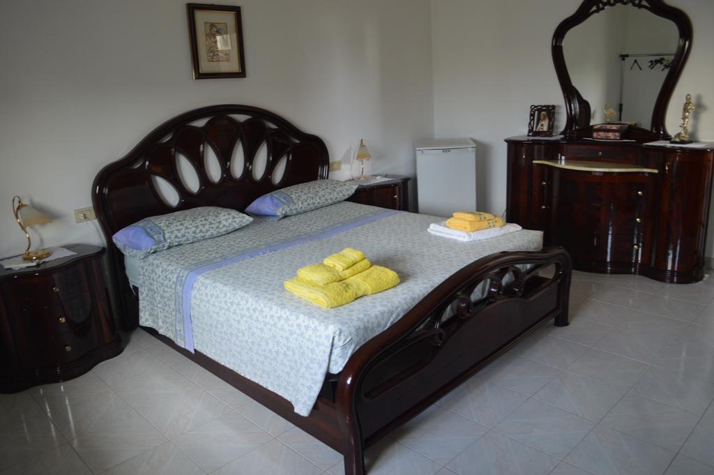 B&B Le Rose Vignacastrisi Bilik gambar